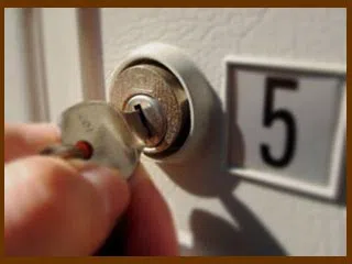 PCL Locksmith  Panama City, FL 850-250-2299